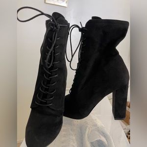 Steve Madden Suede Boots